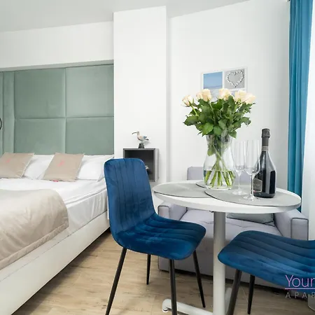 Your Holidays Chrobry 602 דירה *